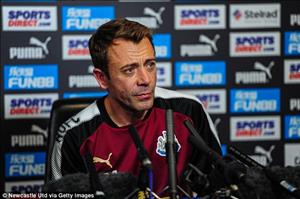 Newcastle đánh bại Swansea một cách thuyết phục