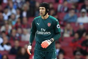 Petr Cech: Arsenal phải học Chelsea vô địch Europa League