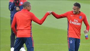 HLV Emery khẳng định bom tấn Mbappe đã sẵn sàng ra sân cho PSG