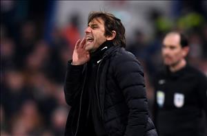 Conte trách móc hàng công sau trận hòa Arsenal