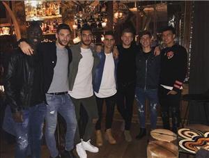 Dàn sao Tottenham mừng sinh nhật Dier