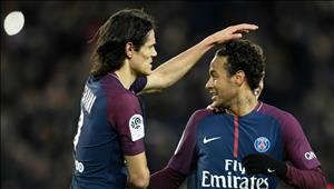 Ham lập poker, Neymar bị chính CĐV PSG la ó