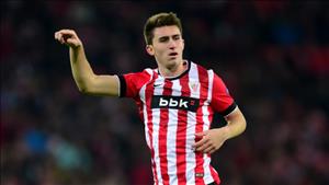 Neville khuyên M.U nẫng tay trên mục tiêu của Man City