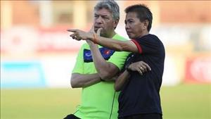 Có công với bóng đá Việt, GĐKT Jurgen Gede sắp được trọng thưởng