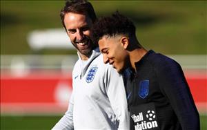 Sao trẻ nói gì khi lần đầu lên tập trung ĐT Anh?