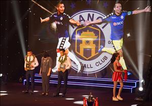 Được vinh danh cầu thủ trẻ xuất sắc nhất, Quang Hải chỉ nghĩ đến ĐT Việt Nam