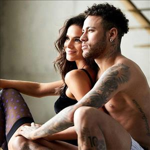 Neymar lại chia tay bạn gái Bruna Marquezine