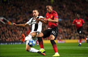Mourinho khuyên các sao Juventus bỏ bóng đá hành nghề khác