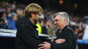 Klopp bóng gió chuyện chỉ đang được Ancelotti khen đểu