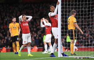Granit Xhaka đang kéo lùi Arsenal