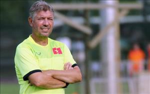 Chia tay VFF, GĐKT Jurgen Gede có thể gia nhập một đội bóng V-League