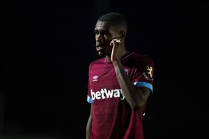 MU nâng giá hỏi mua trung vệ của West Ham lên 55 triệu bảng
