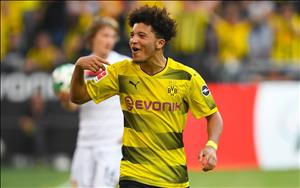 Thần đồng nước Anh khiến HLV Dortmund ngả mũ thán phục