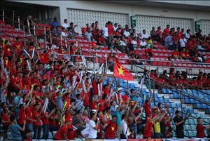 CĐV Việt Nam không có chỗ ngồi trong trận đấu với Myanmar