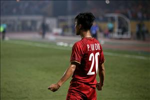 Phan Văn Đức sắp nhận giải thưởng AFF Cup sau pha xoay compa ảo diệu
