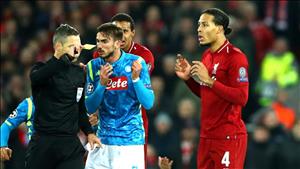 HLV Ancelotti: Van Dijk đáng nhận thẻ đỏ vì pha vào bóng với Mertens