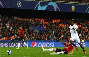 Valencia 2-1 Man Utd: Nỗ lực thảm hại của đám người thừa