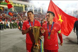 Anh Đức rớm nước mắt khi nói về chức vô địch của ĐT Việt Nam