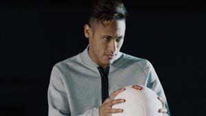 Tiền đạo Neymar ôn nghèo kể khổ