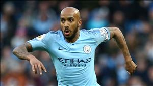 Man City chốt giá bán Fabian Delph
