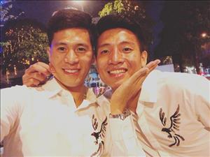 Vừa đến Qatar, trung vệ Tiến Dũng đã lăn ra ốm vì ... thiếu hơi Đình Trọng