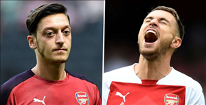 Arsenal nên bán Ozil và giữ chân Ramsey