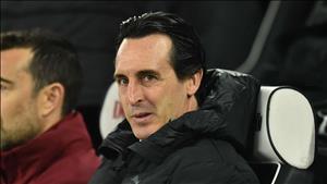Bị M.U bắt kịp chỉ sau 3 tuần, fan Arsenal gọi HLV Emery là “nỗi hổ thẹn”