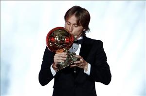 Điểm tin bóng đá sáng 4/12: Luka Modric đoạt Quả Bóng Vàng 2018