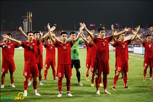 Vào chung kết AFF Cup 2018, ĐT Việt Nam ăn mừng vỡ hòa cảm xúc