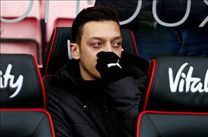 HLV Emery báo tin buồn cho Arsenal