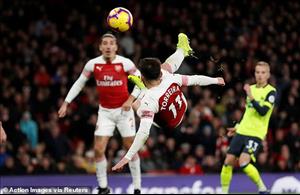 Video tổng hợp: Arsenal 1-0 Huddersfield (Vòng 16 Premier League 2018/19)