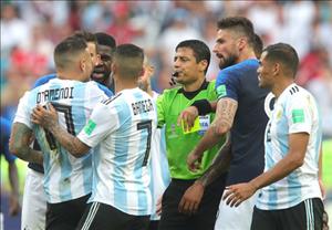 Trọng tài hay nhất World Cup 2018 bắt chính trận chung kết lượt về Việt Nam - Malaysia