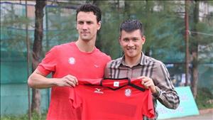 Đội bóng Công Vinh bất ngờ chia tay cựu sao M.U