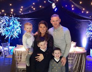 Tiền đạo Rooney bao trọn kỳ nghỉ mừng sinh nhật của vợ