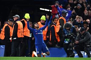 Huyền thoại Chelsea ngợi khen Willian sau trận hòa trước Barca