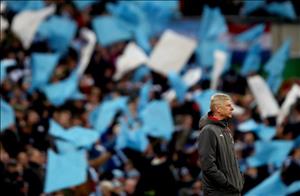 Điểm tin bóng đá tối 28/2: Wenger không lo bị mất ghế