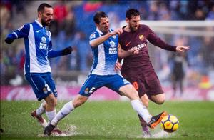 Dư âm Espanyol 1-1 Barca: Bao giờ họ mới cho Messi được thở?