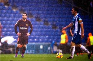 Thấy gì sau trận hòa thất vọng của Barca trước Espanyol?