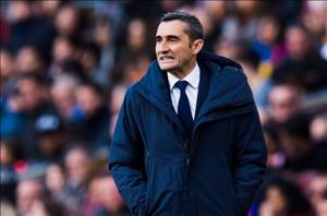 Độc chiếm ngôi đầu La Liga, HLV Barca mơ về cú ăn 3