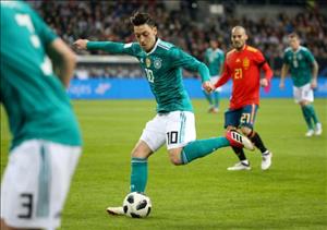 Arsenal nhận tin cực buồn từ Mesut Ozil