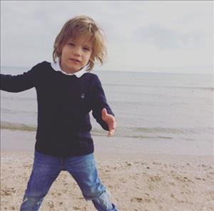 Con trai cựu thủ môn Real Madrid qua đời vì ung thư