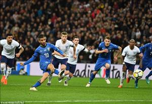 Người Anh cay cú vì để tuột chiến thắng trước Ý