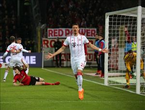 Freiburg 0-4 Bayern Munich: Thắng to vẫn lo