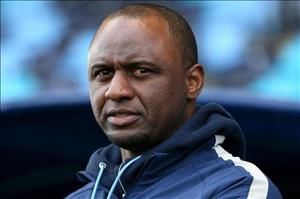 Huyền thoại Arsenal bày tỏ tham vọng thay thế Emery