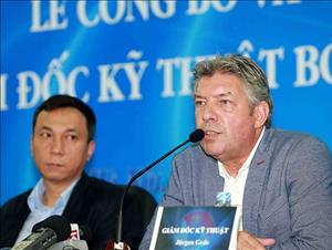 HLV Lê Thụy Hải tin rằng bóng đá Việt Nam vẫn cần một GĐKT ngoại