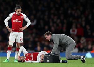 Arsenal trả giá đắt sau chiến thắng trước CSKA Moscow