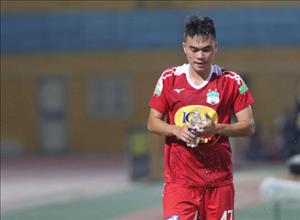 Bầu Đức trừng phạt Tăng Tiến: Làm thế còn tình người?