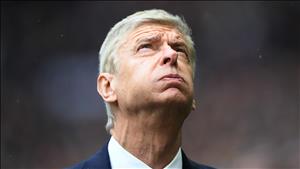 Wenger bị học trò cũ mắng ảo tưởng sức mạnh