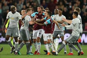 Toàn cảnh vụ xô xát giữa Pogba với cầu thủ West Ham