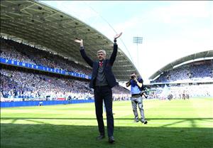Làng bóng đá cần Arsene Wenger quay trở lại
